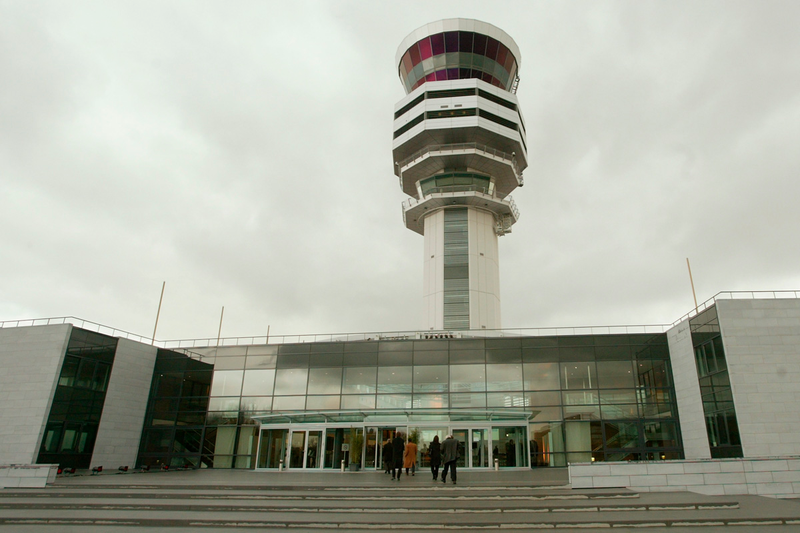 Illustration for article titled 31 Air Traffic Control Towers With Surprising Charm